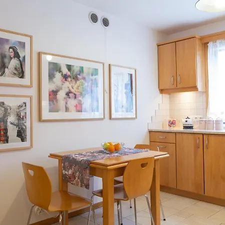 Monicasa Szczesliwice Apartment