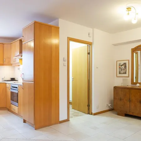 Apartment Monicasa Szczesliwice Warschau
